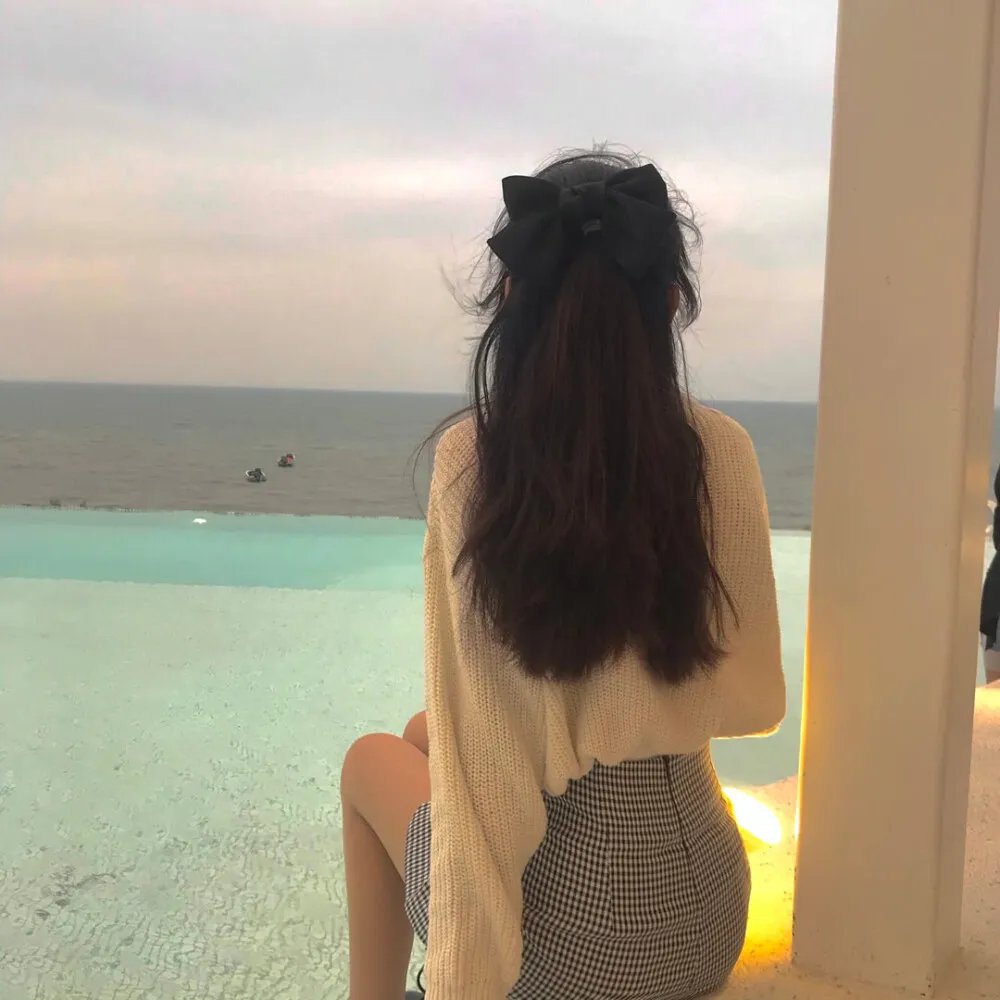 一吻倾城封面